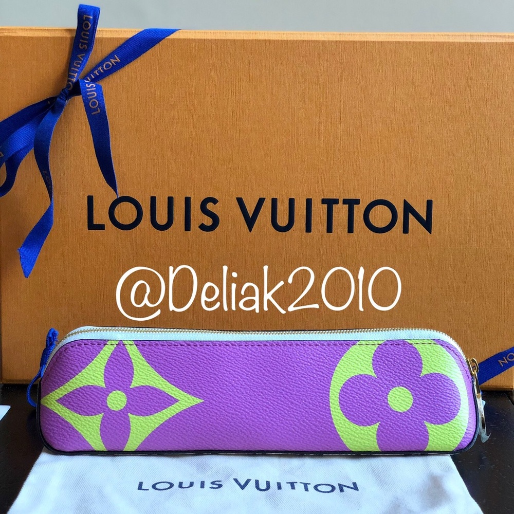 SOLD! Louis Vuitton Giant Monogram Elizabeth Pouch
